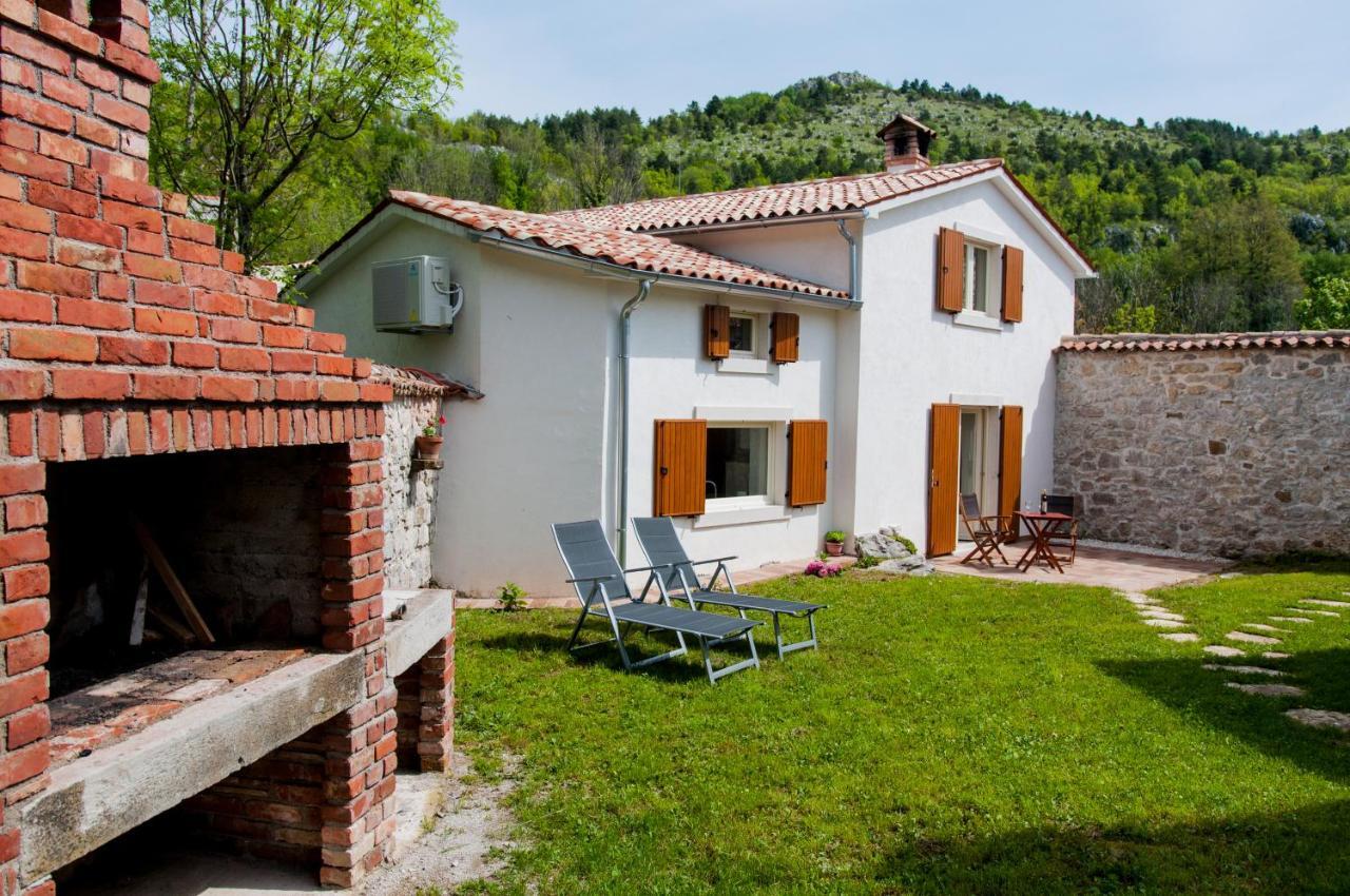 Holiday Home Rozini Lanisce Exterior foto